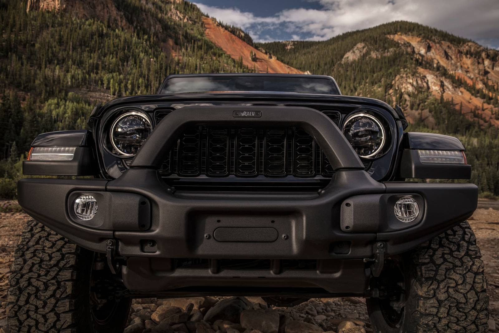 2024 Jeep Gladiator exterior EDETAIL