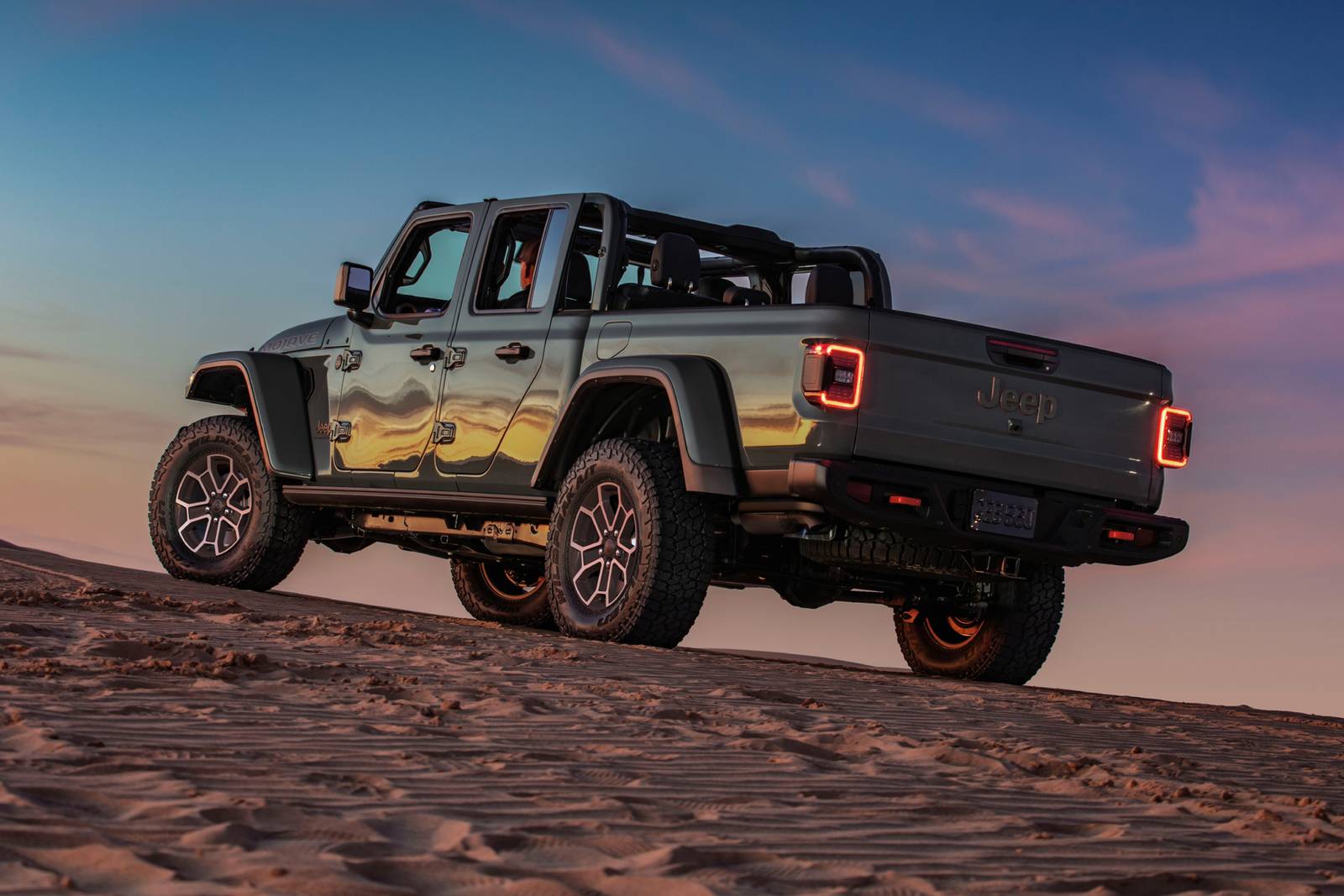 2025 Jeep Gladiator