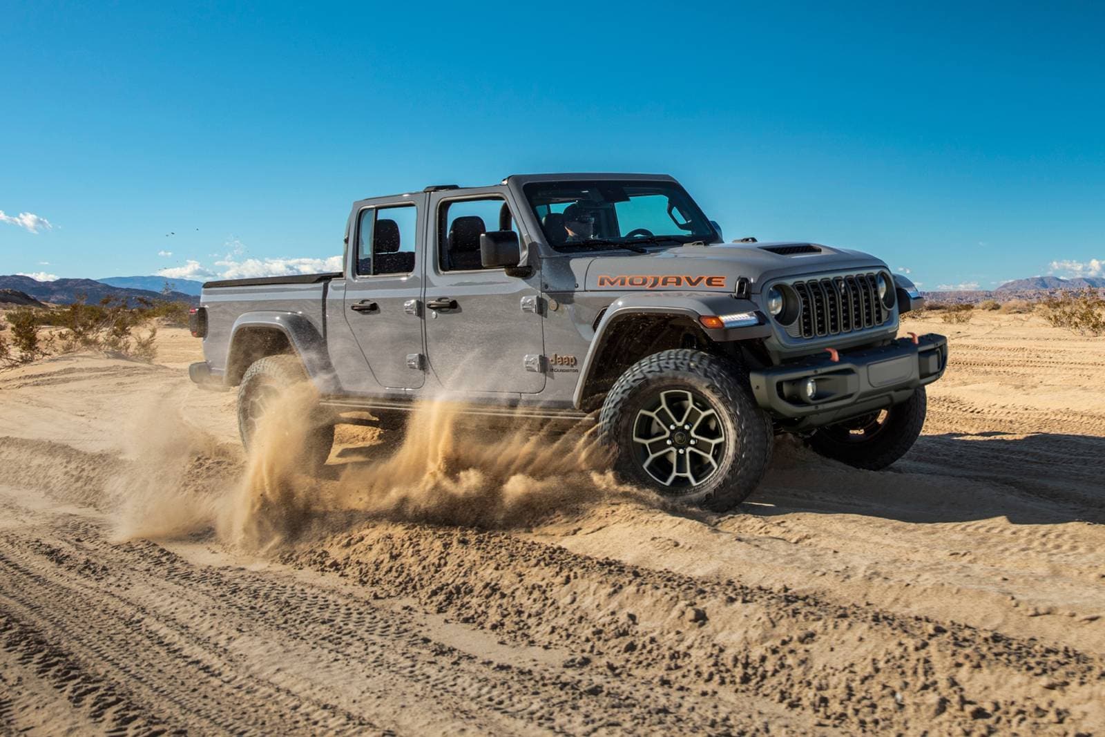 2025 Jeep Gladiator exterior LIFE1