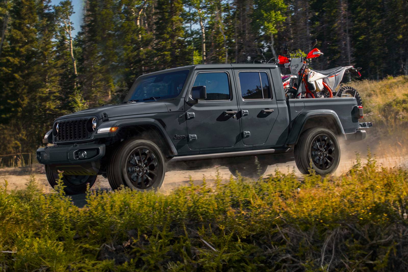 2025 Jeep Gladiator exterior FQ
