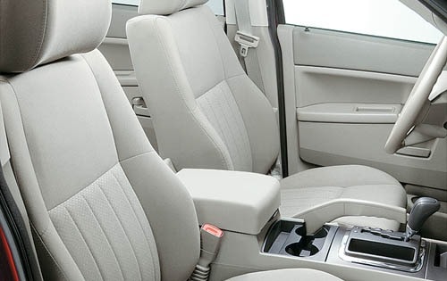 2006 Jeep Grand Cherokee interior DETAIL