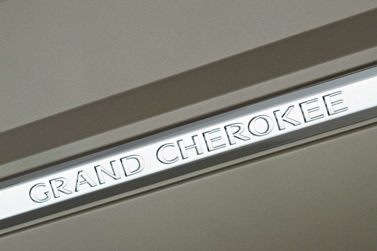 2007 Jeep Grand Cherokee exterior EDETAIL