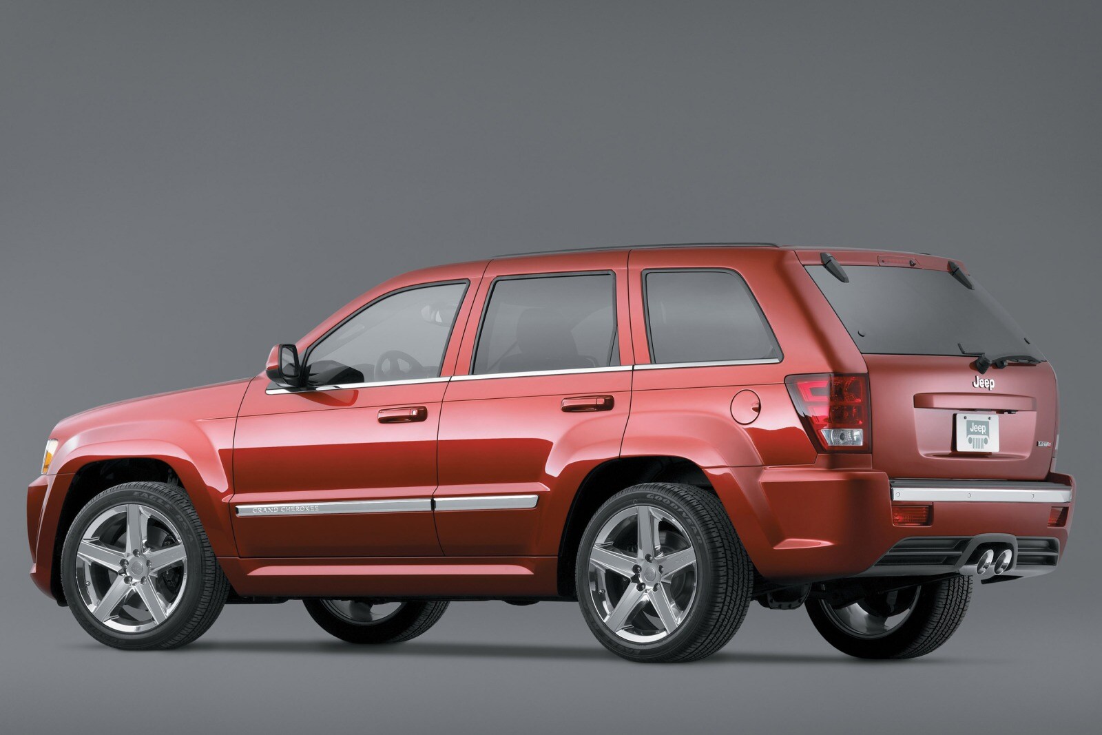 2007 Jeep Grand Cherokee SRT-8 4dr SUV Exterior