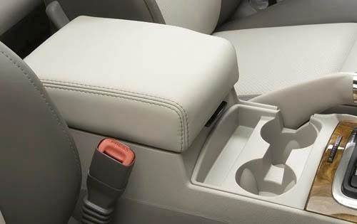 2009 Jeep Grand Cherokee interior DETAIL