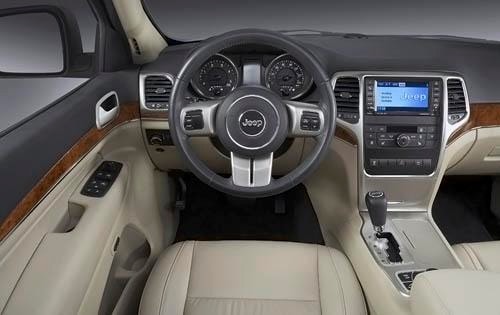 2012 Jeep Grand Cherokee interior D