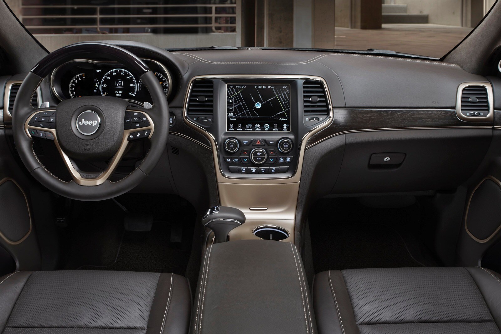2015 Jeep Grand Cherokee interior D
