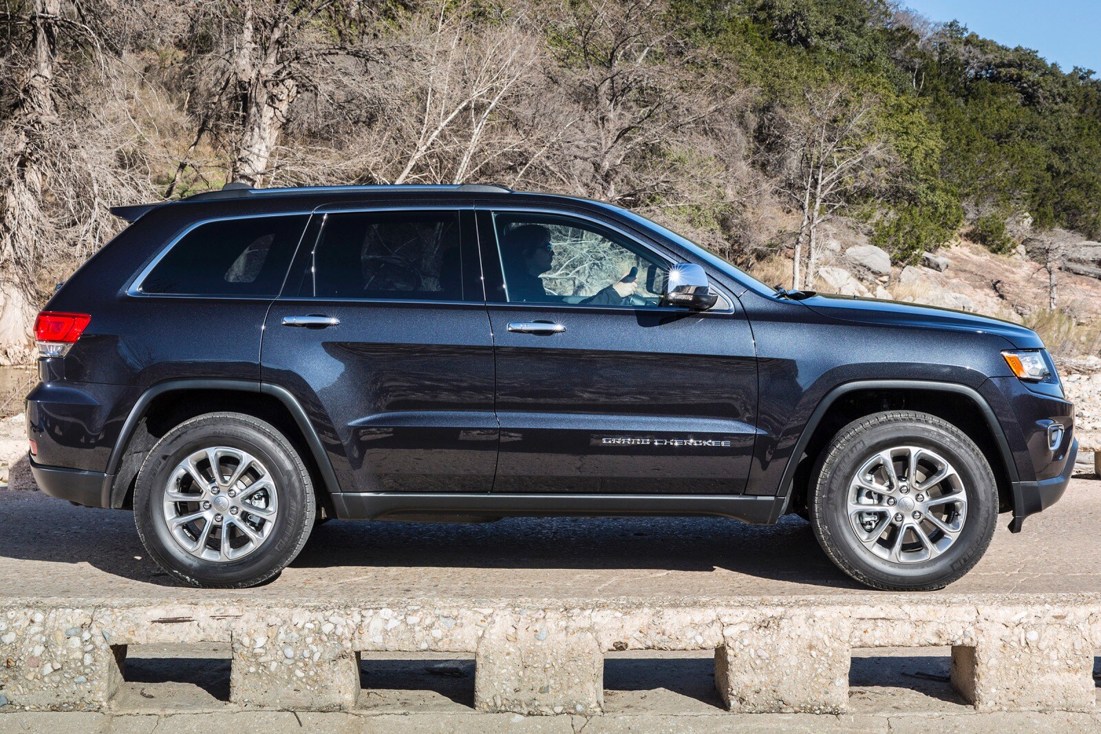 2015 Jeep Grand Cherokee — OEM photo 5