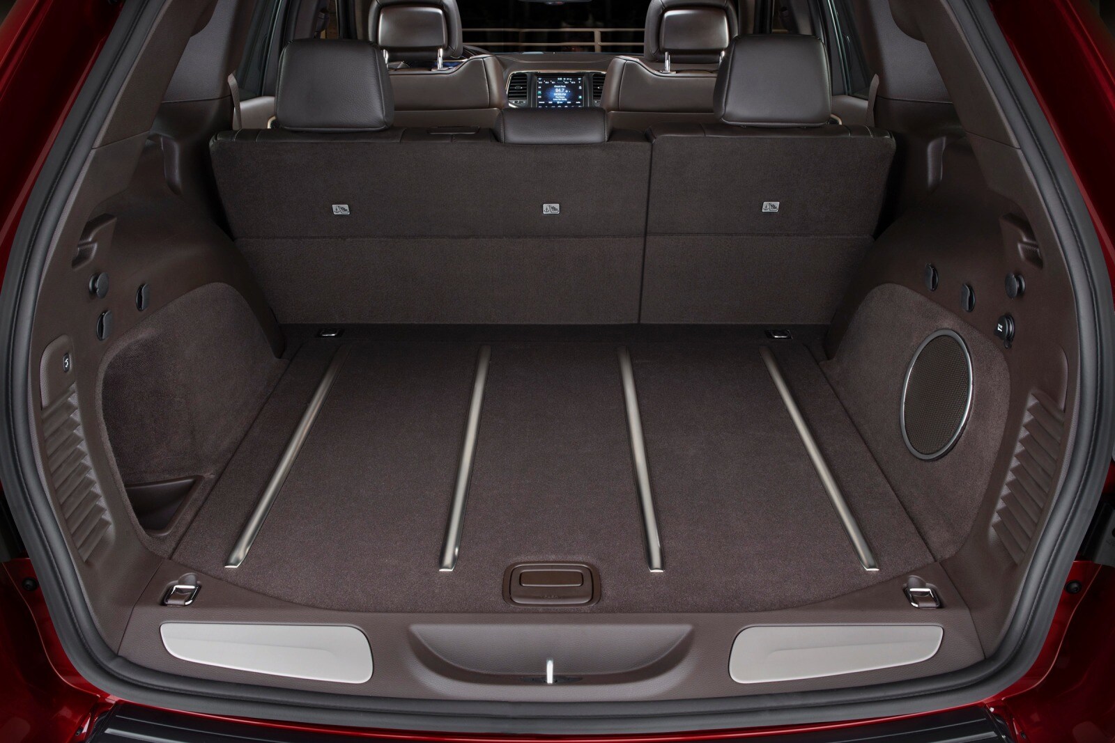 2016 Jeep Grand Cherokee interior CARGO