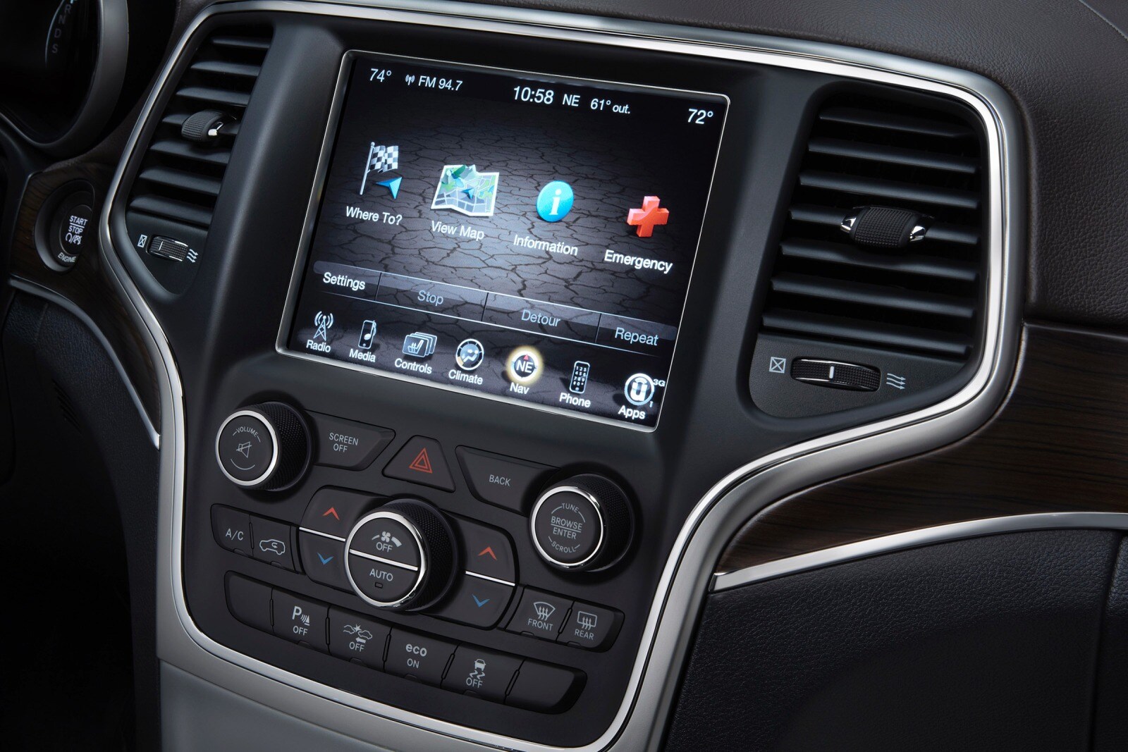 2017 Jeep Grand Cherokee interior CC