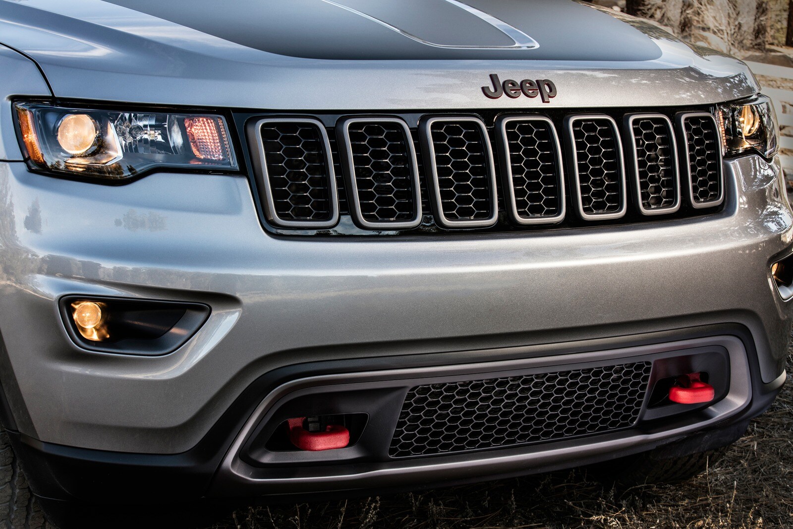 2017 Jeep Grand Cherokee exterior EDETAIL