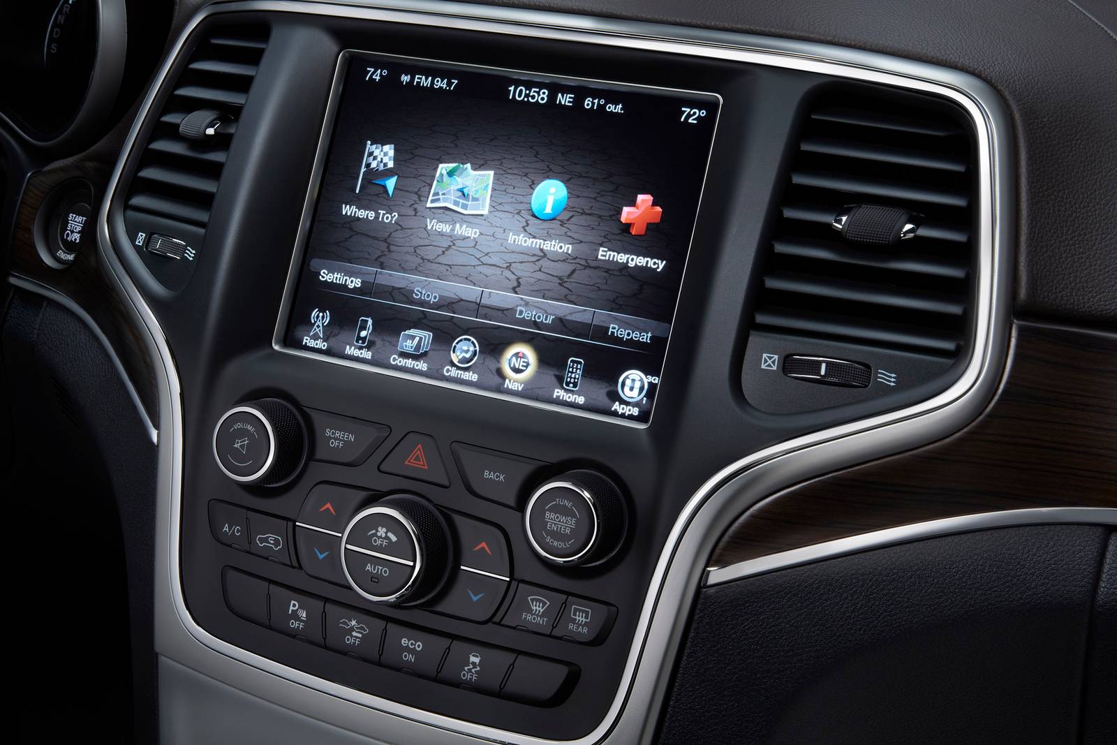 2018 Jeep Grand Cherokee interior CC
