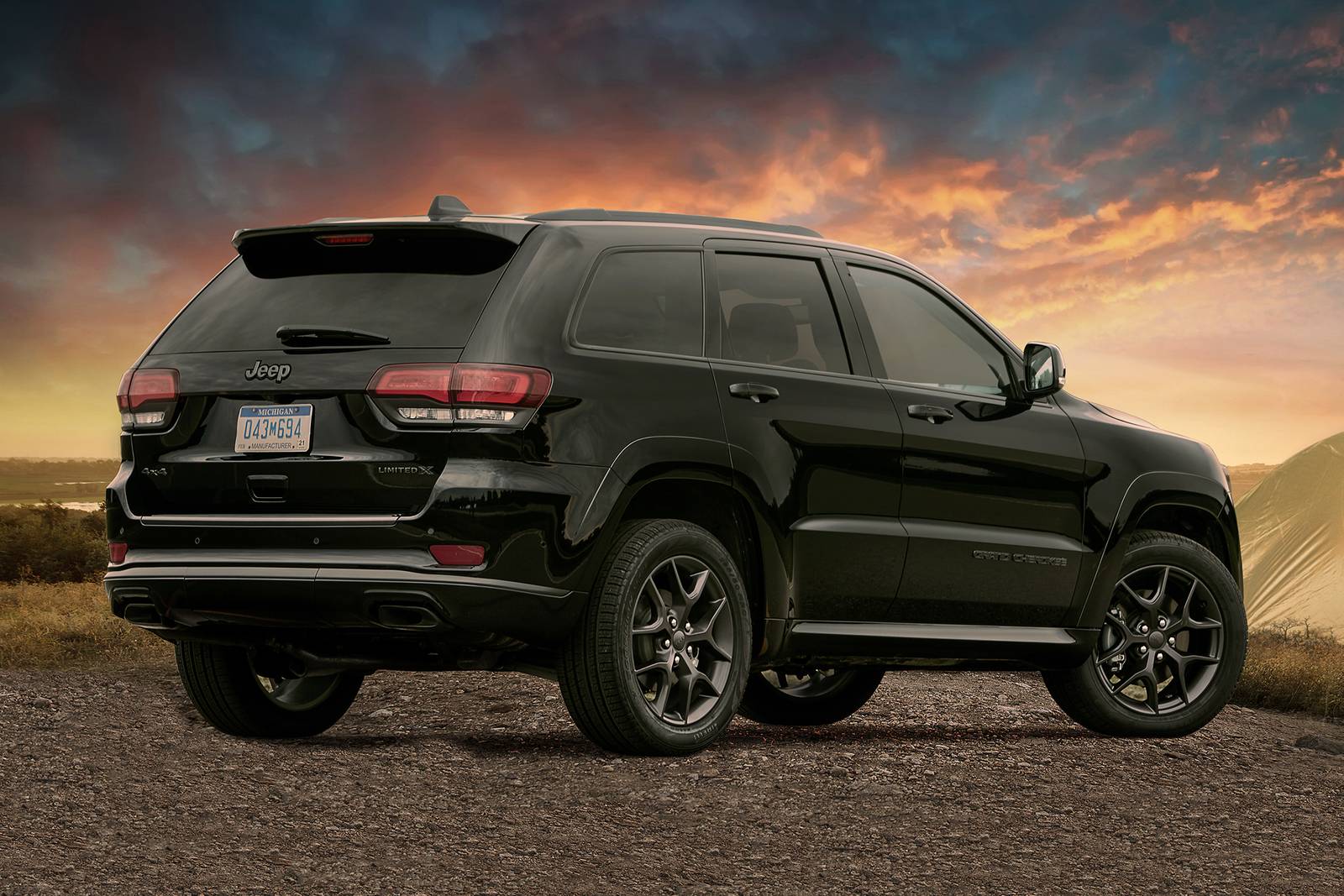2019 Jeep Grand Cherokee — OEM photo 4