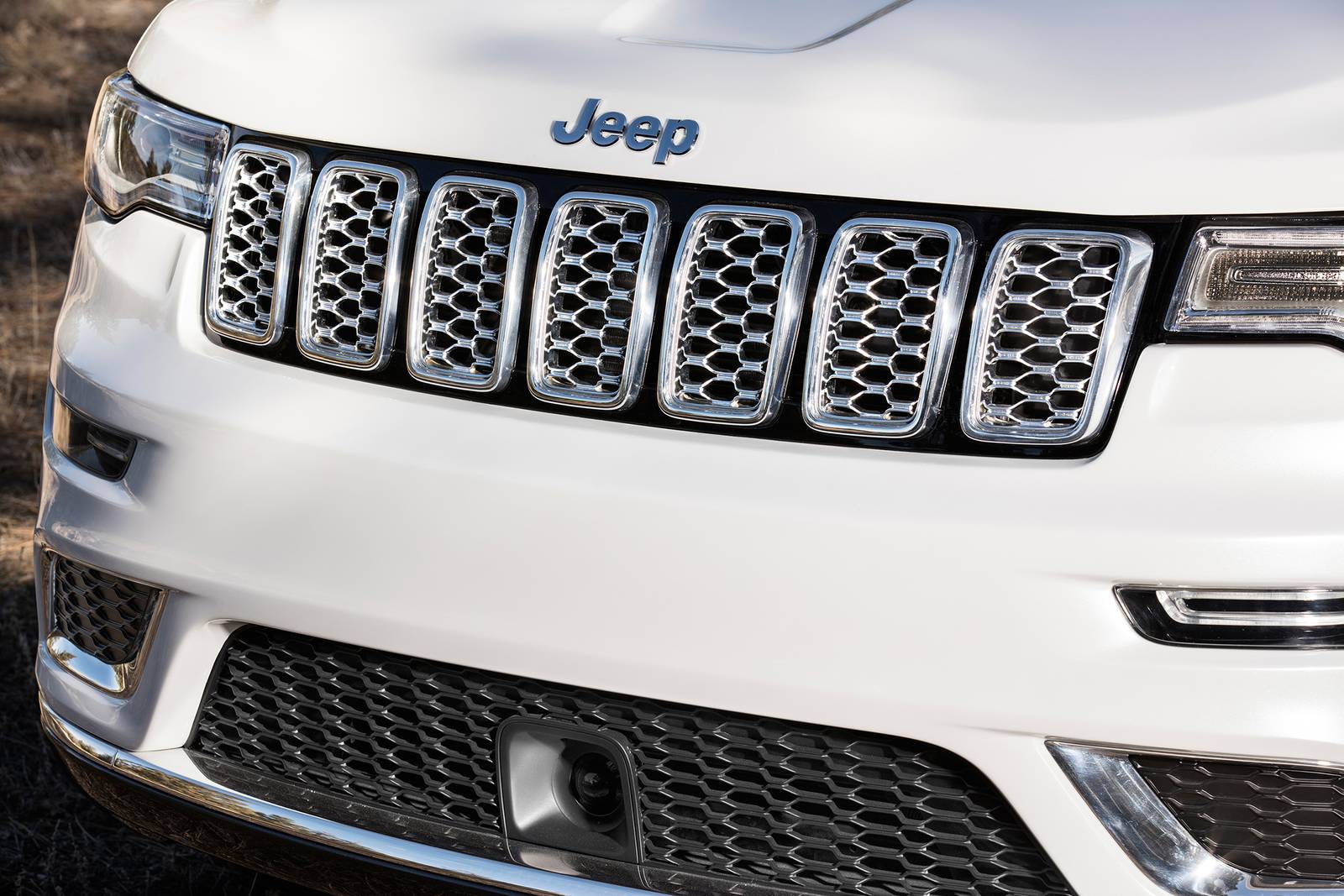 2019 Jeep Grand Cherokee exterior EDETAIL