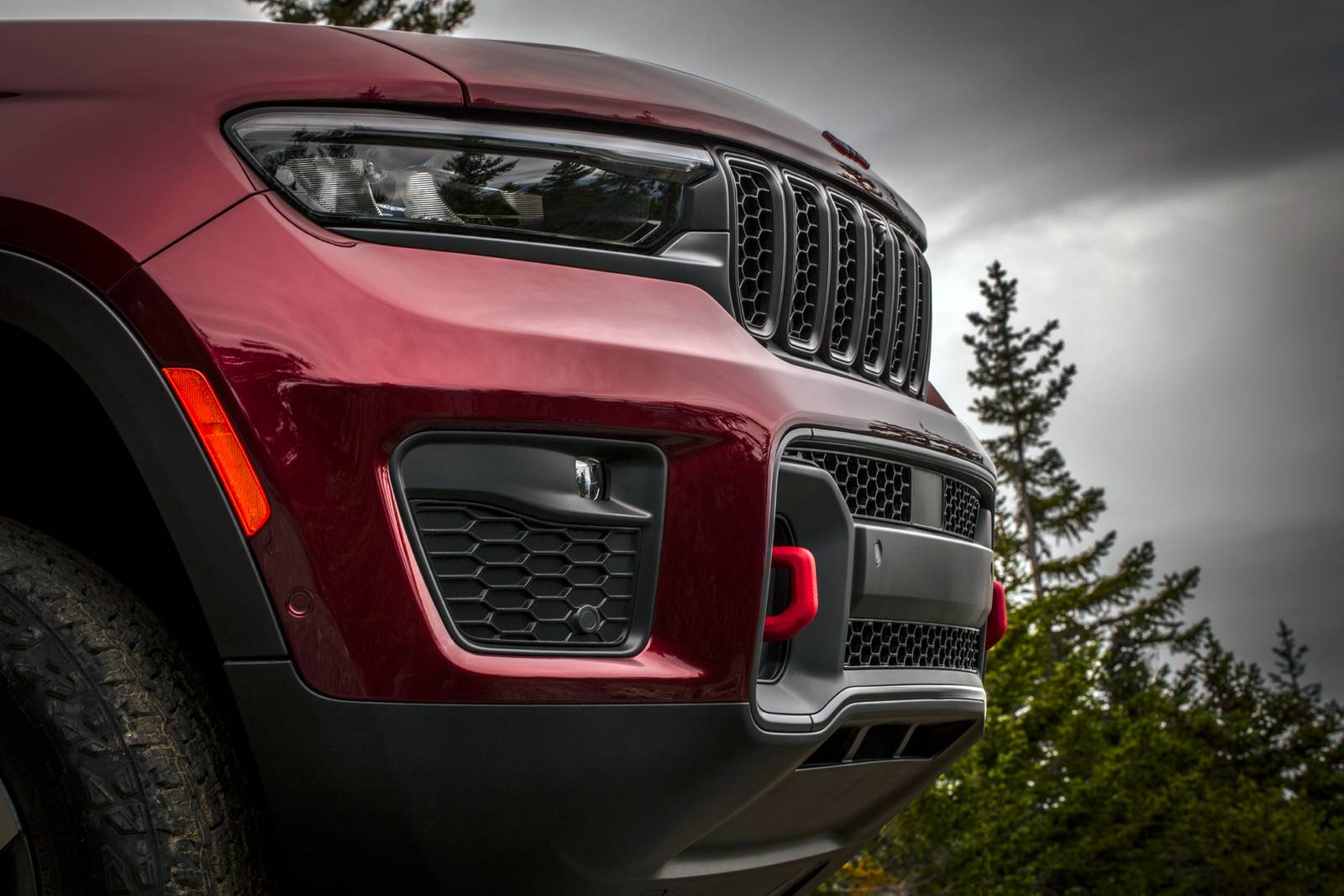 2022 Jeep Grand Cherokee exterior EDETAIL