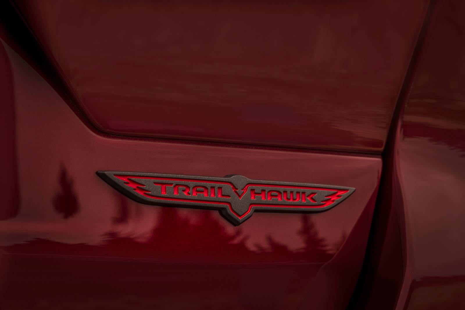 2022 Jeep Grand Cherokee — OEM photo 3