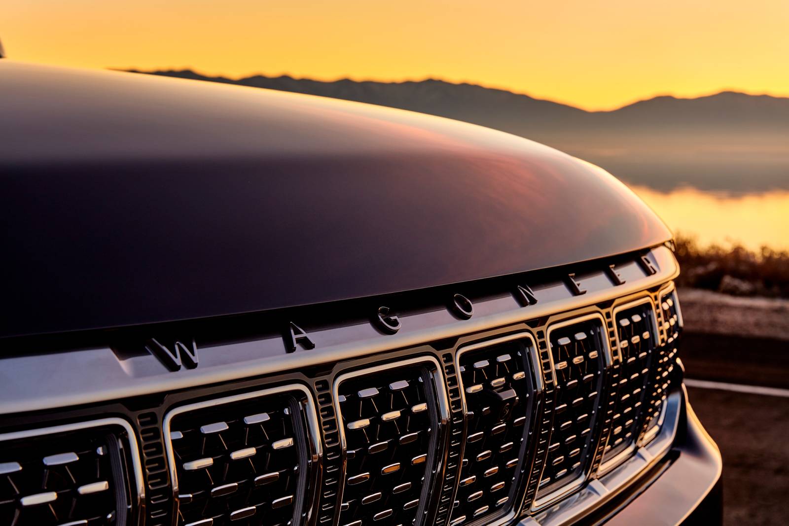 2022 Jeep Grand Wagoneer exterior FBDG