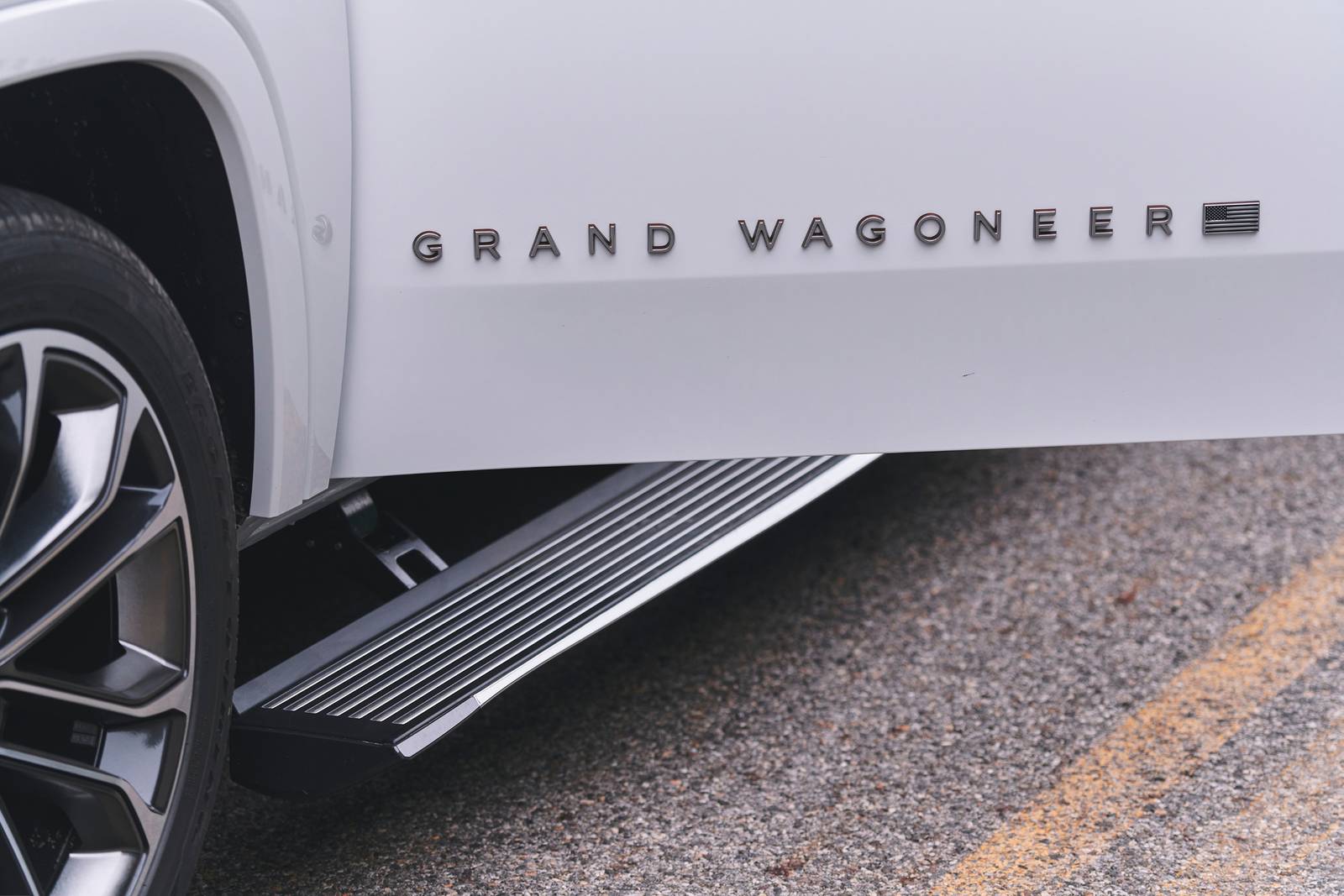 2023 Jeep Grand Wagoneer exterior EDETAIL