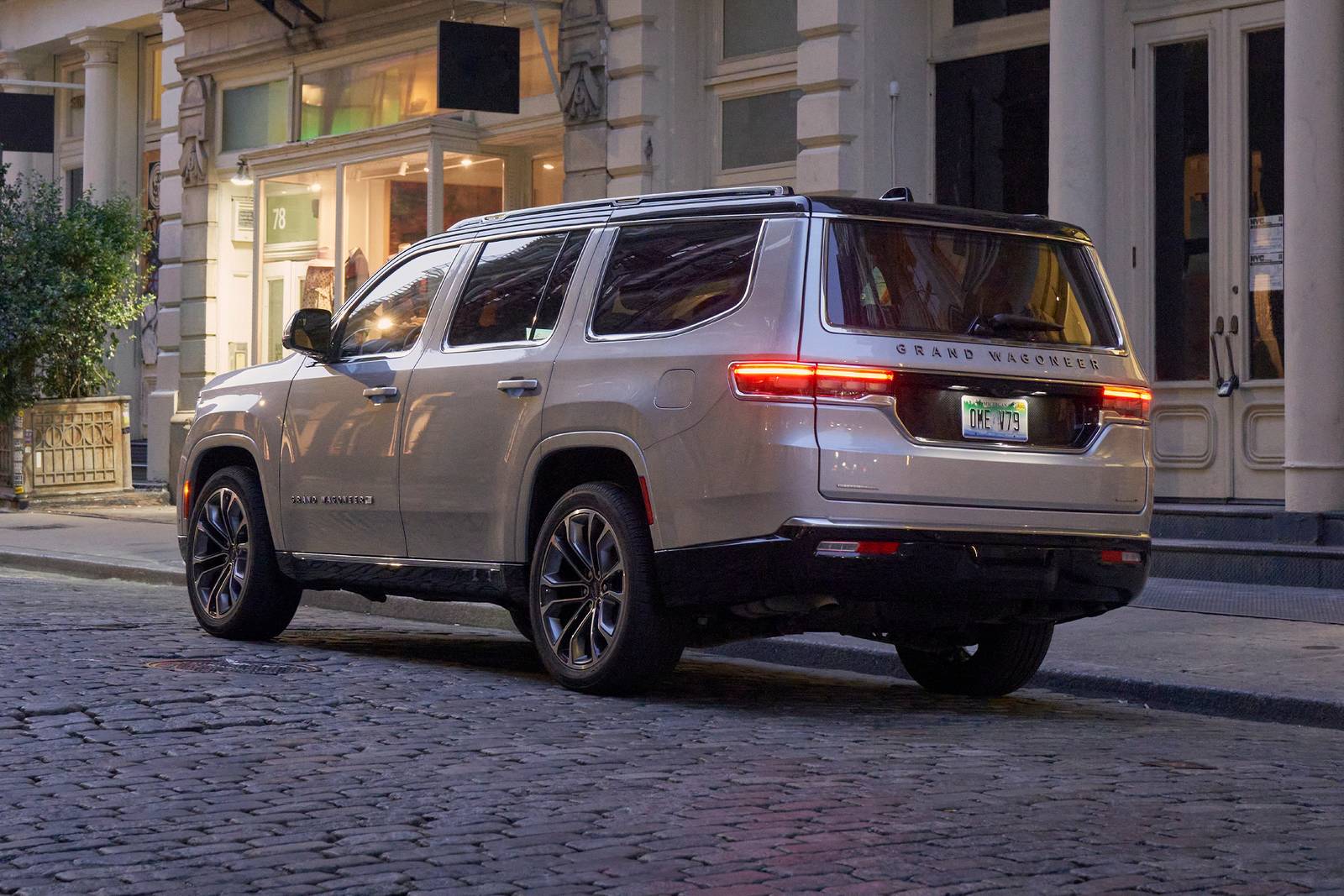 2023 Jeep Grand Wagoneer exterior F