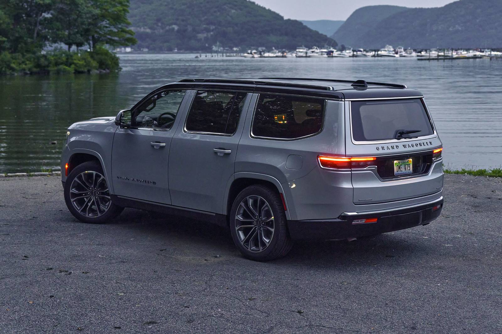2025 Jeep Grand Wagoneer exterior F