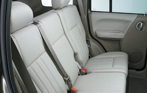 2005 Jeep Liberty front safety RI