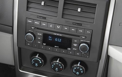 2011 Jeep Liberty interior CC