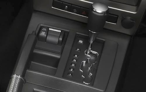 2011 Jeep Liberty interior CC
