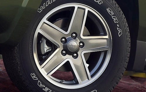 2007 Jeep Patriot exterior W