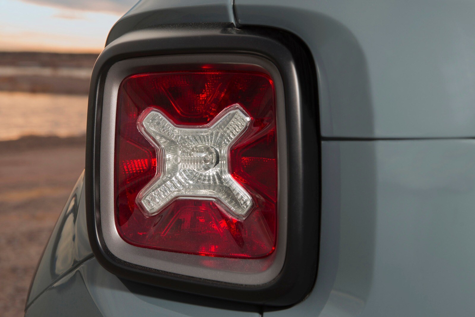 2017 Jeep Renegade exterior EDETAIL