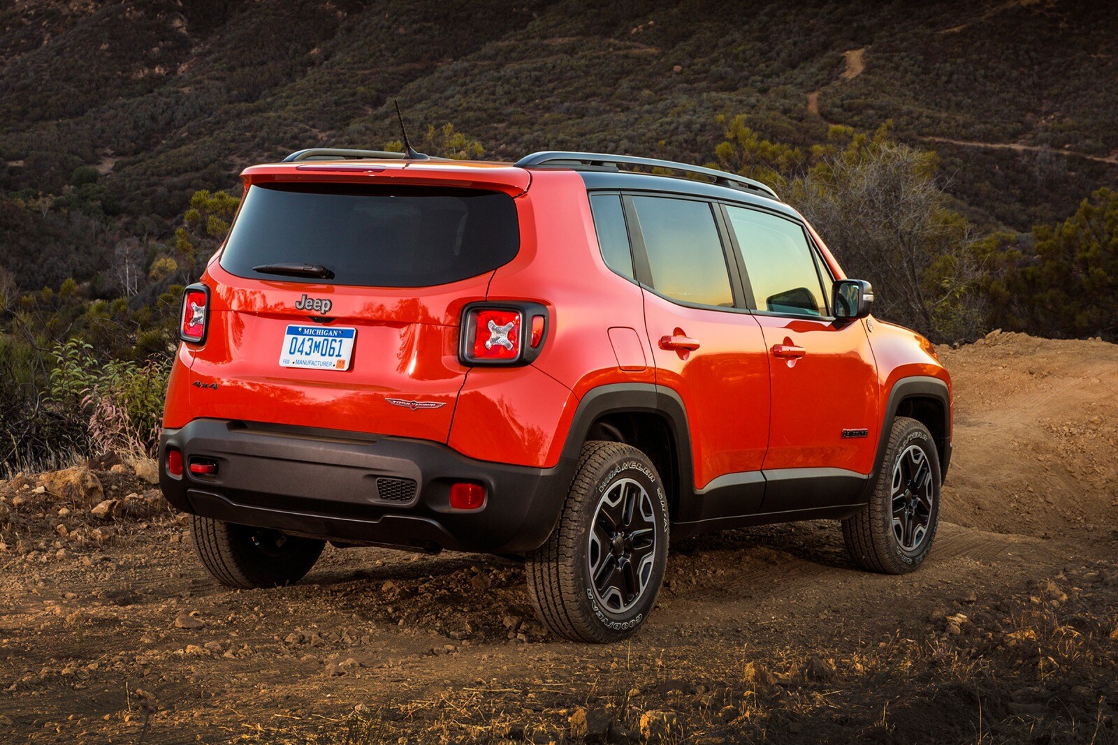 2017 Jeep Renegade Trailhawk 4dr SUV Exterior Shown