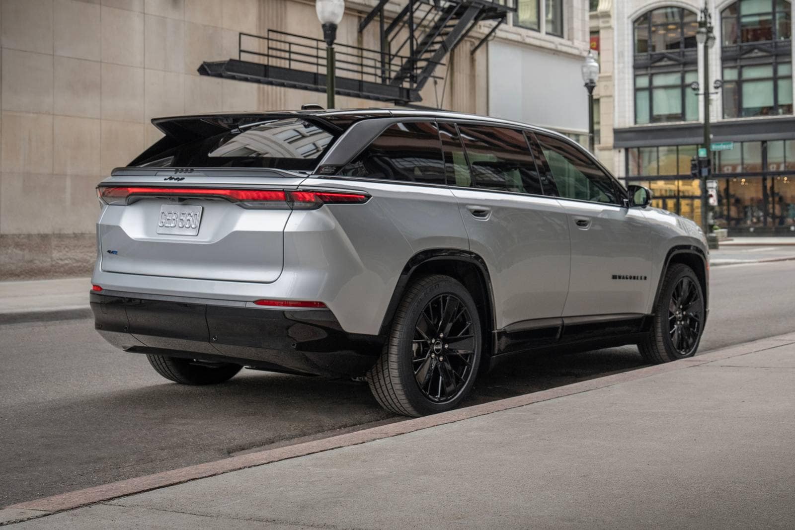 2025 Jeep Wagoneer exterior FQ