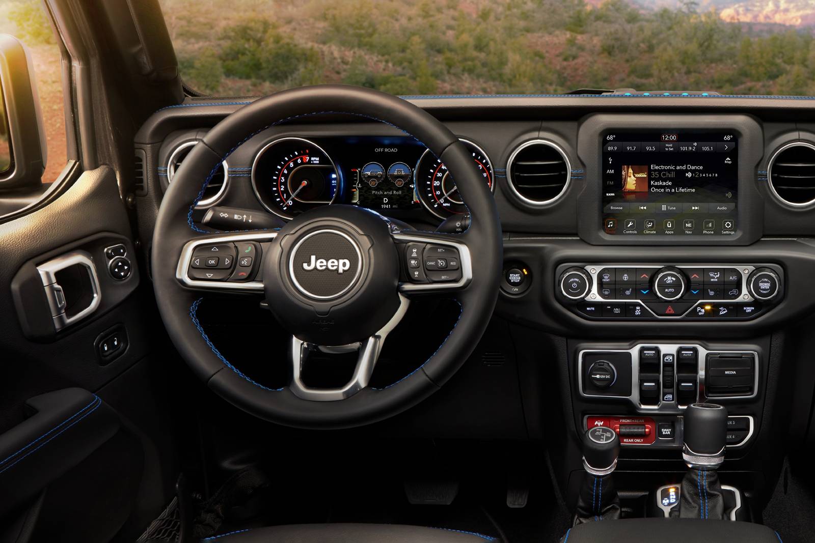 2022 Jeep Wrangler interior SWD