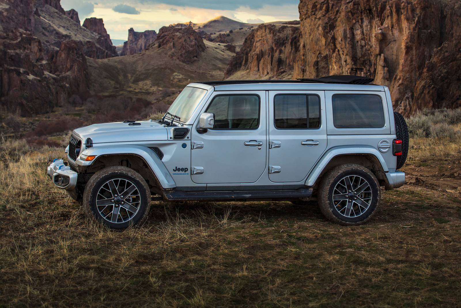 2024 Jeep Wrangler exterior S