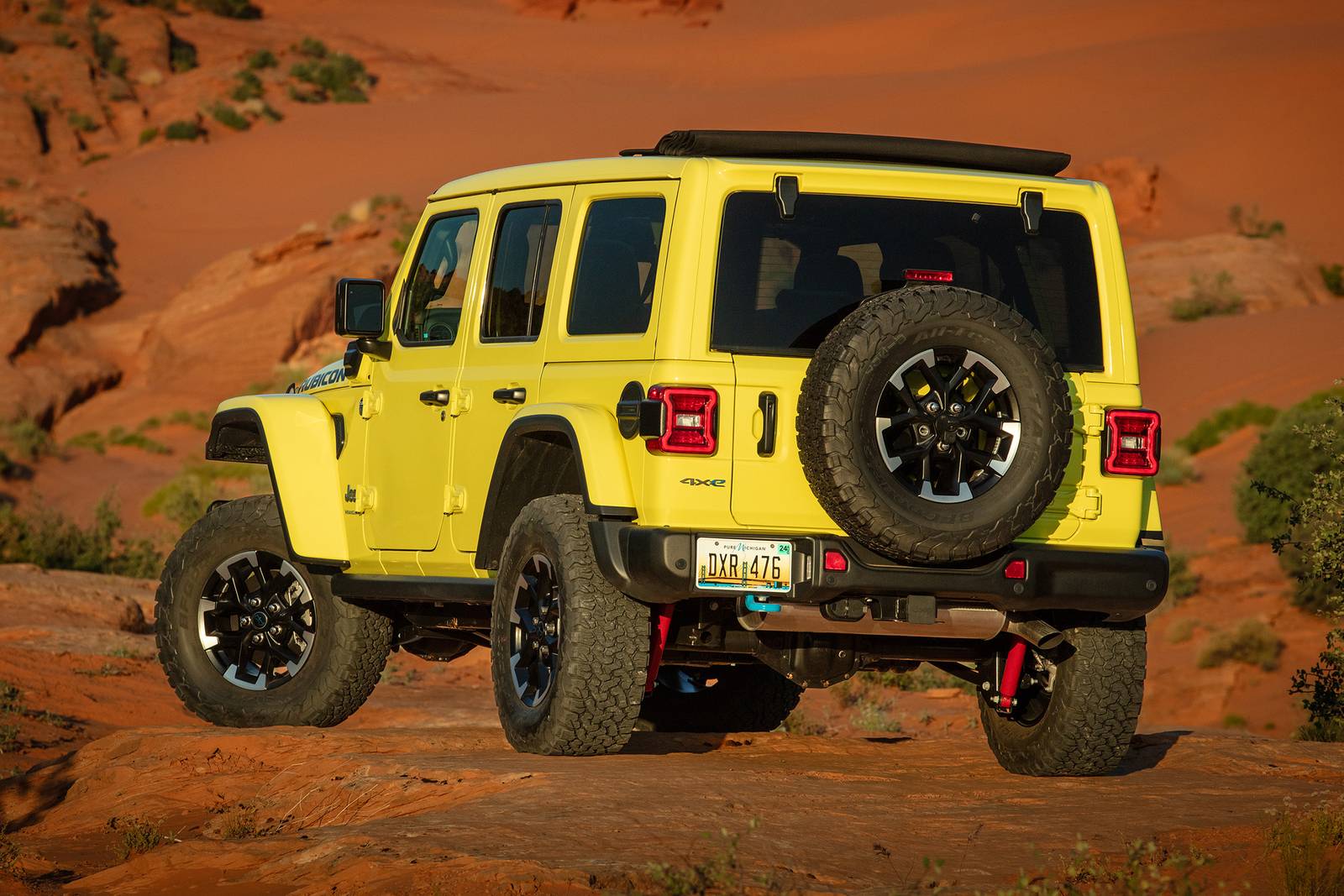 2024 Jeep Wrangler exterior F