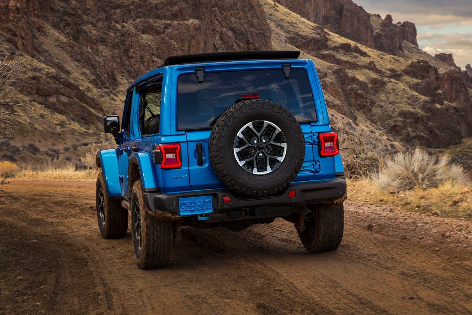 2025 Jeep Wrangler exterior F