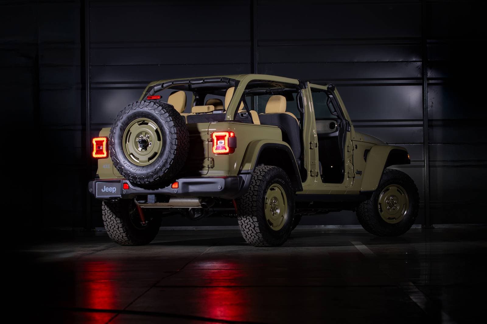 2025 Jeep Wrangler exterior FQ