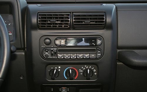 2005 Jeep Wrangler interior CC