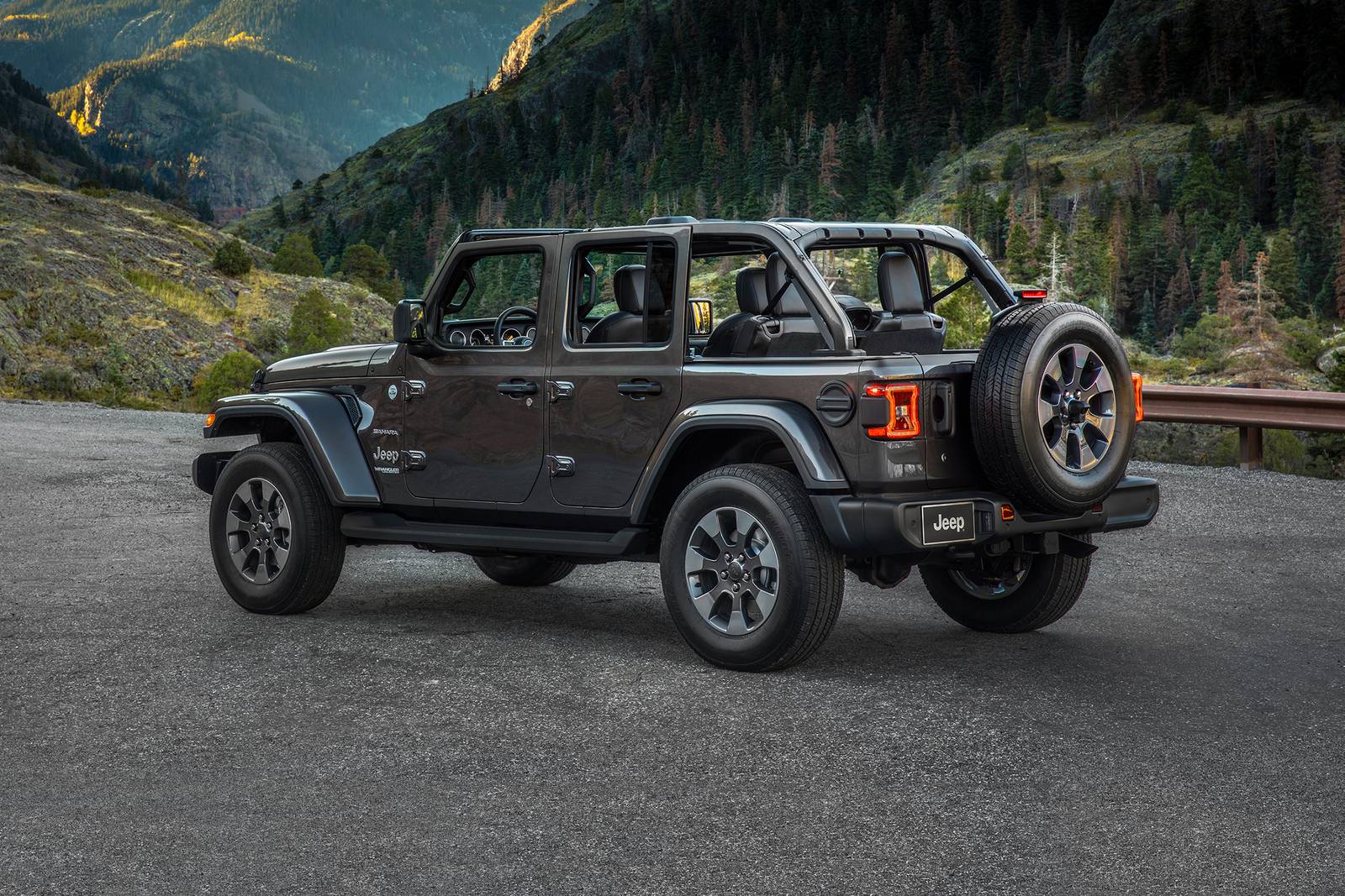 2019 Jeep Wrangler exterior F