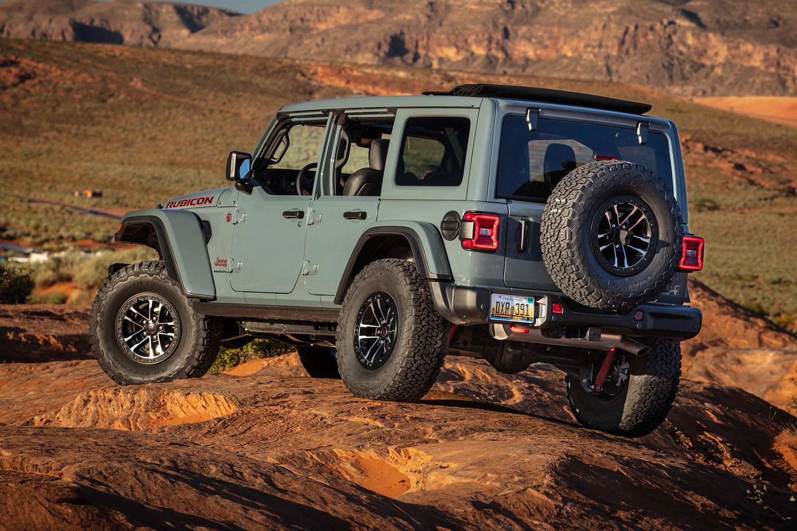 2024 Jeep Wrangler exterior F
