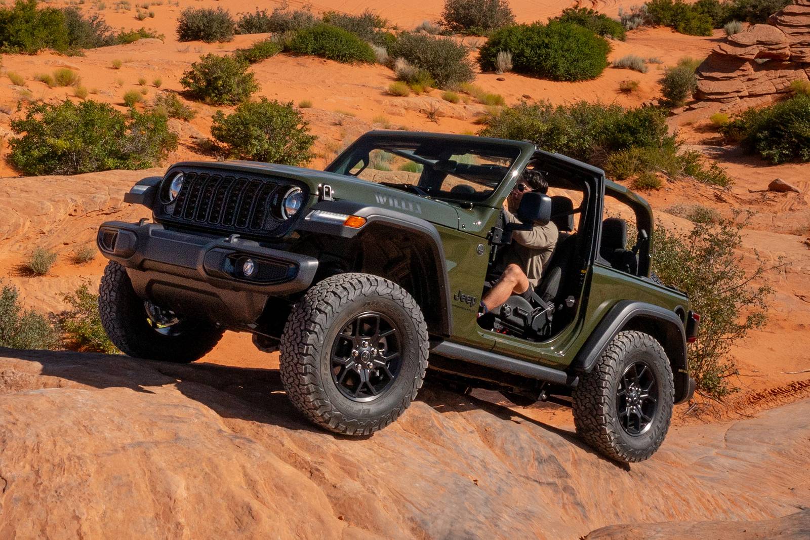 2024 Jeep Wrangler exterior LIFE1