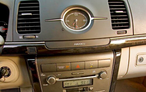 2007 Kia Amanti interior DETAIL