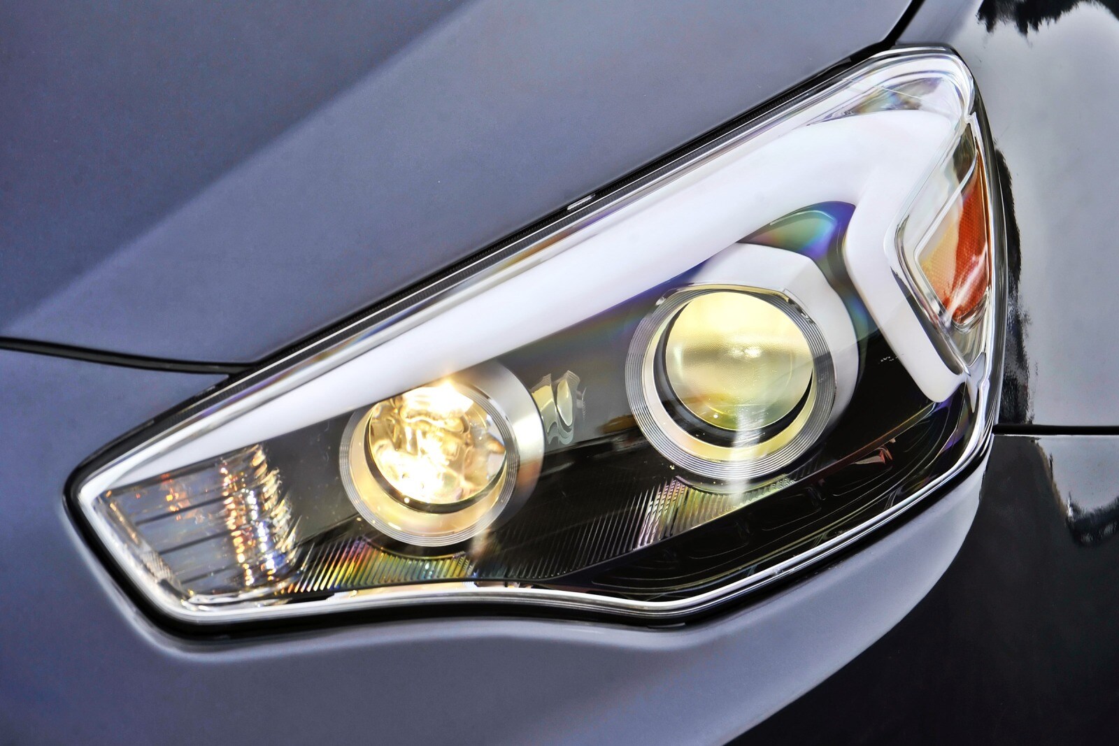 2016 Kia Cadenza exterior EDETAIL