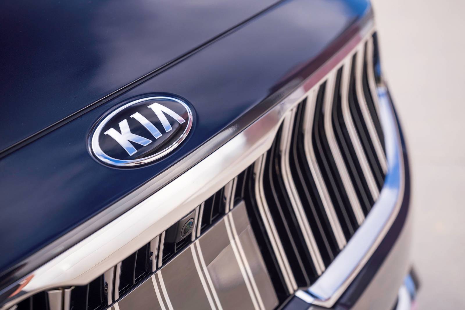 2020 Kia Cadenza exterior FBDG