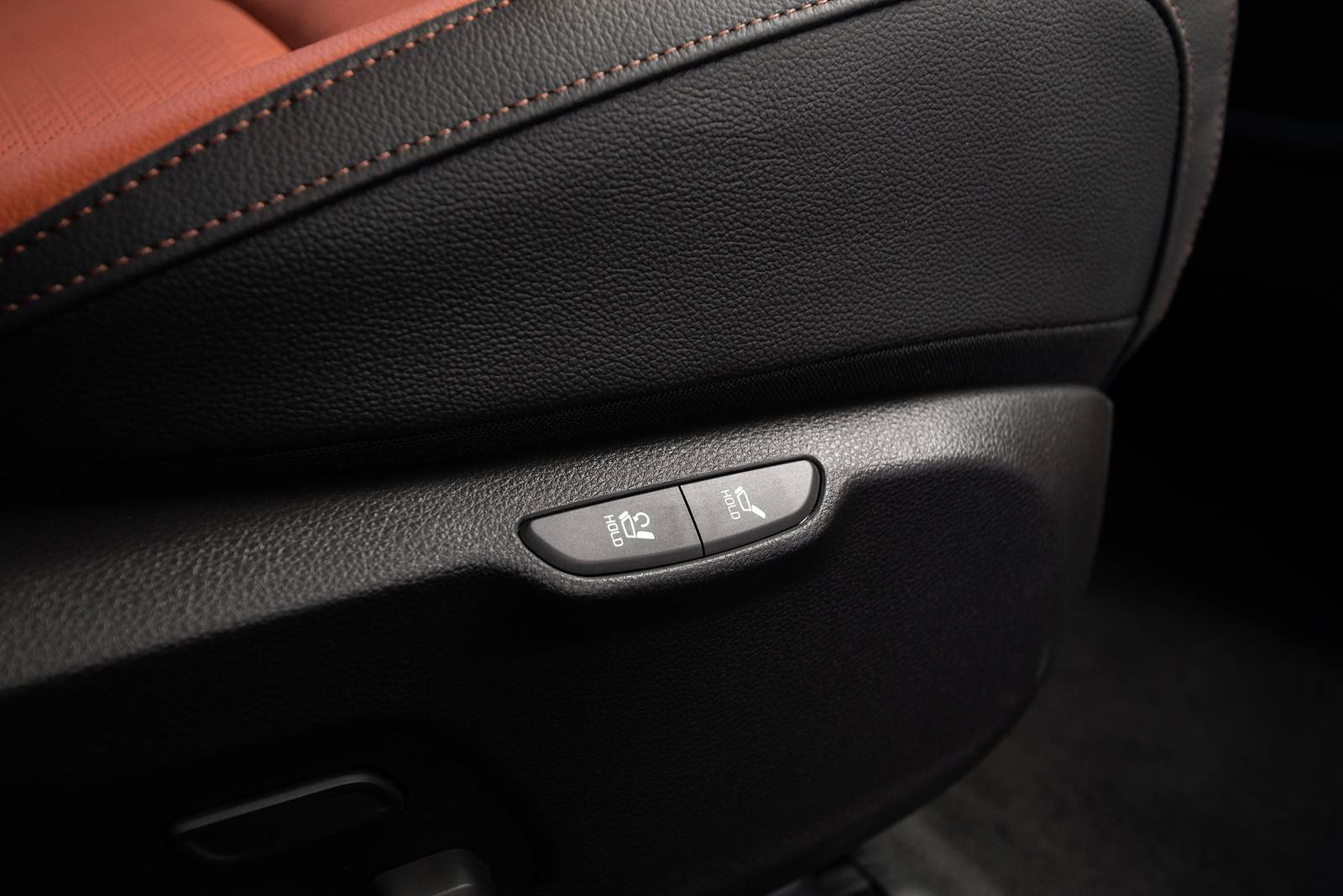 2022 Kia Carnival front safety DETAIL