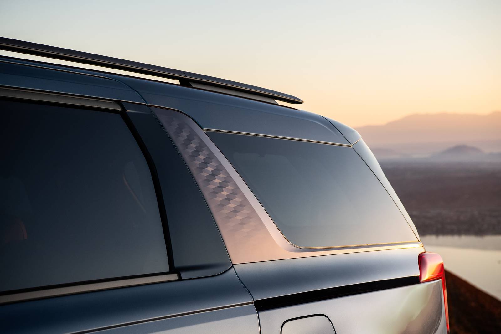 2025 Kia Carnival front safety EDETAIL