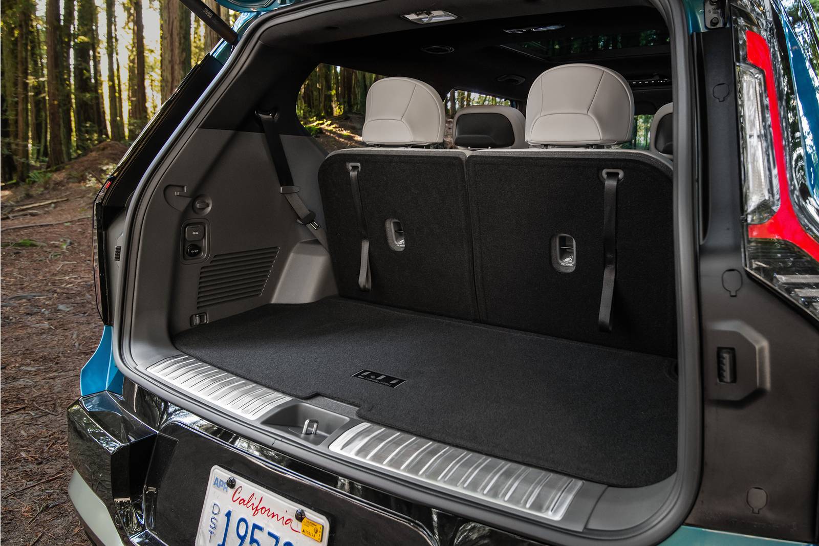 2025 Kia EV9 interior CARGO