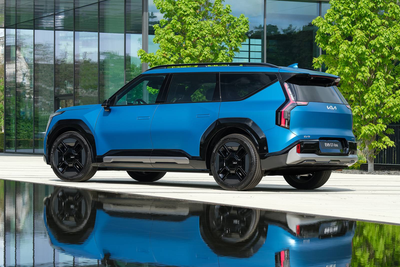 2025 Kia EV9 exterior F