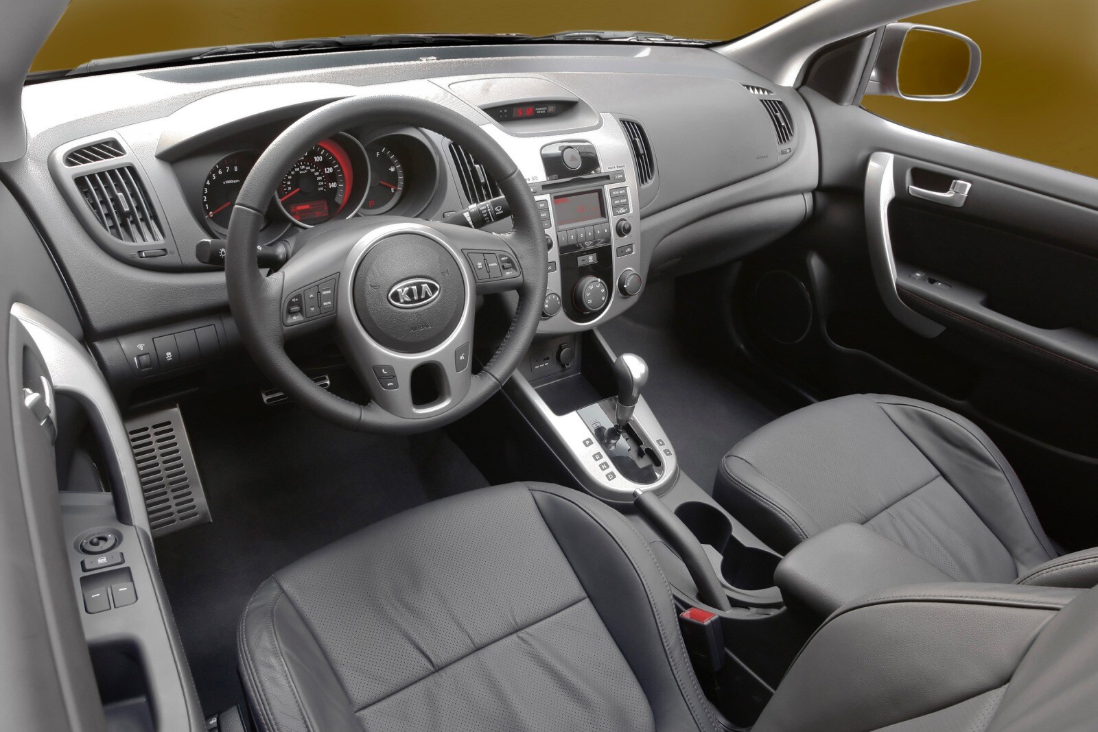 2010 Kia Forte interior I