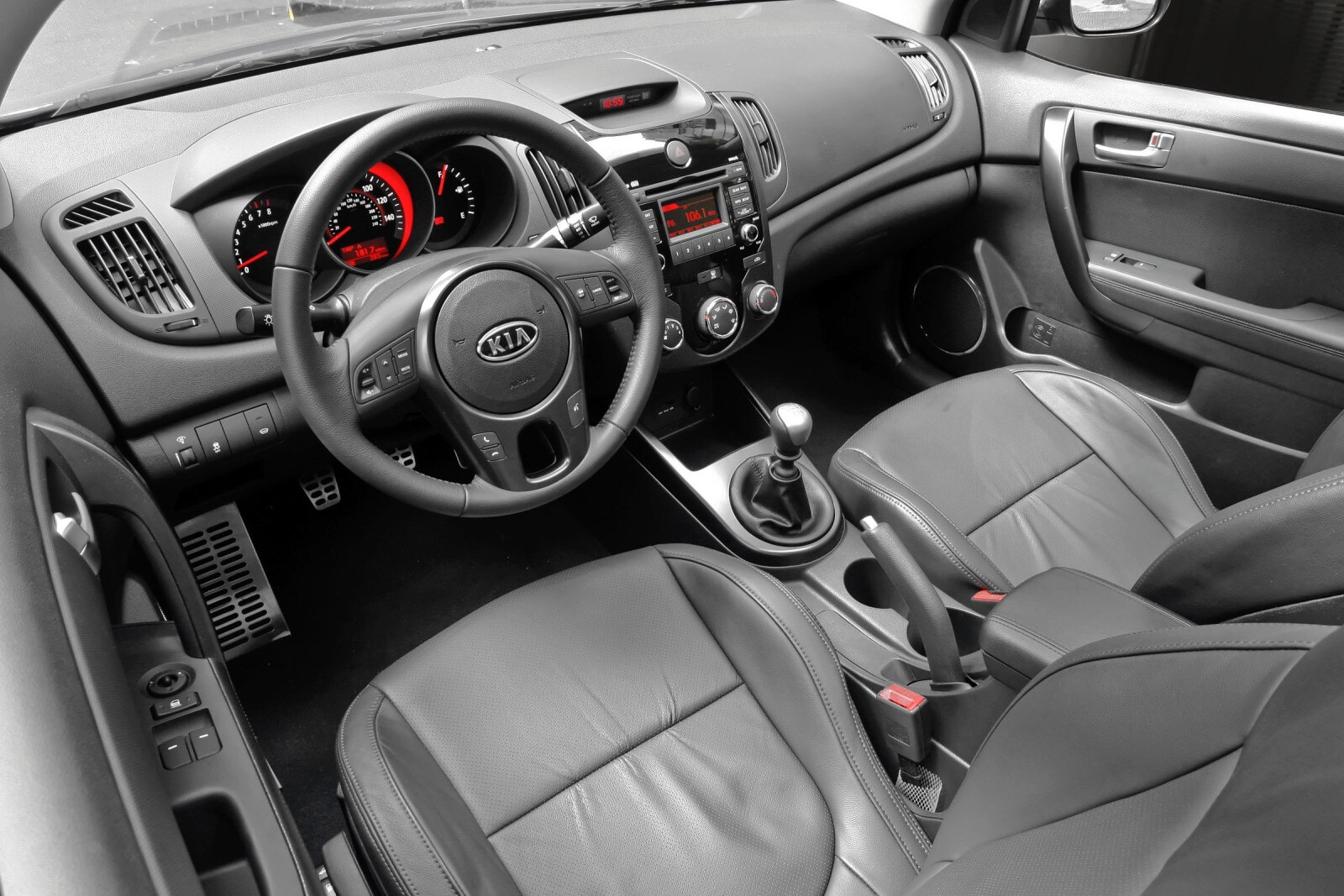 2013 Kia Forte interior I