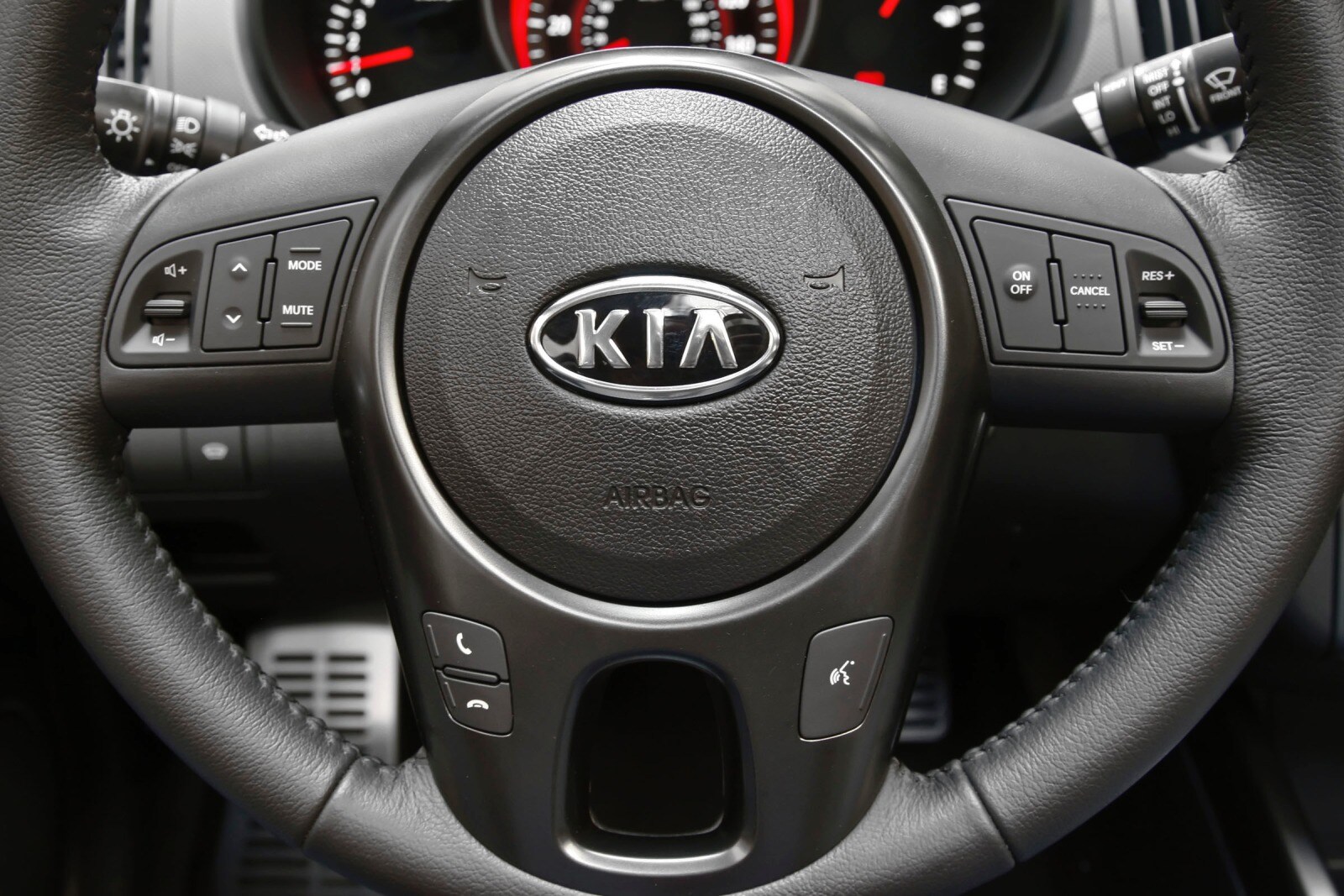2013 Kia Forte interior SWD