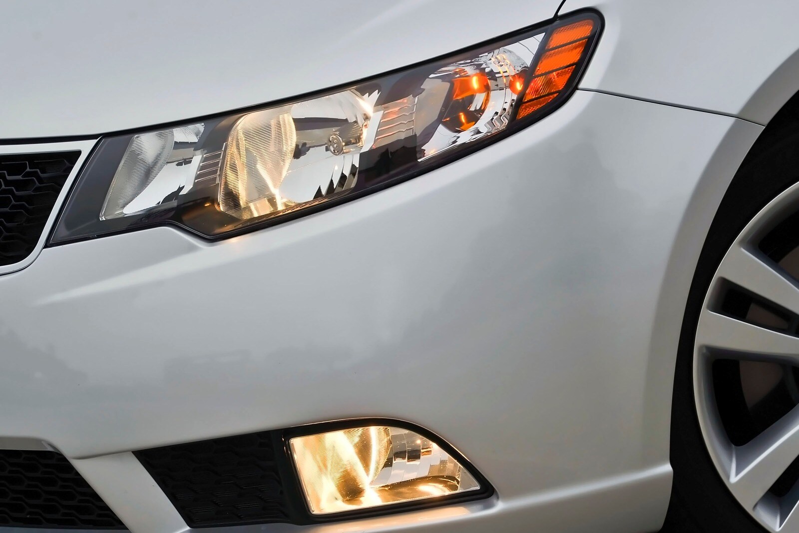 2013 Kia Forte exterior EDETAIL